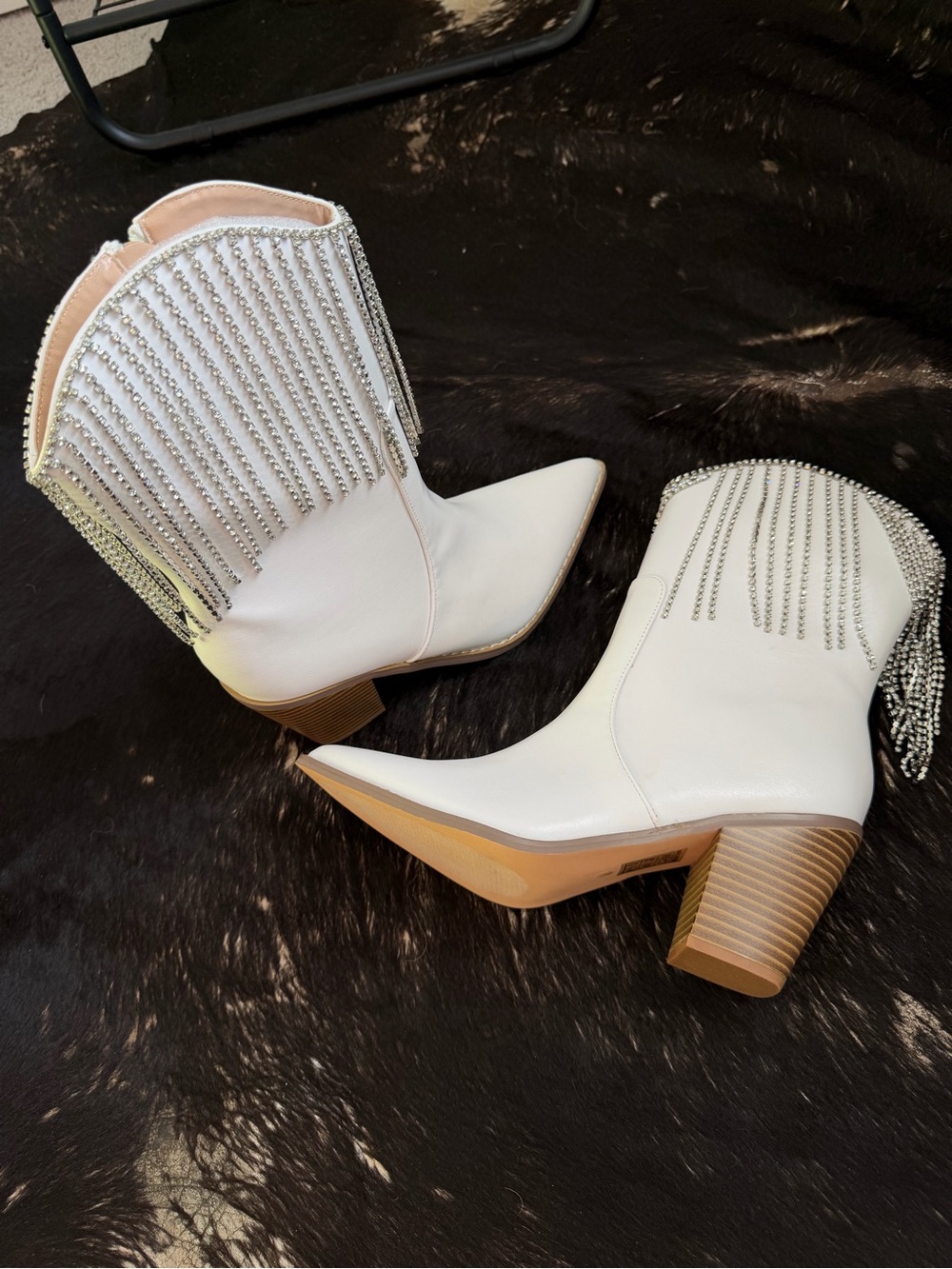 NEW w/box Rhinestone Western Boots- 7.5